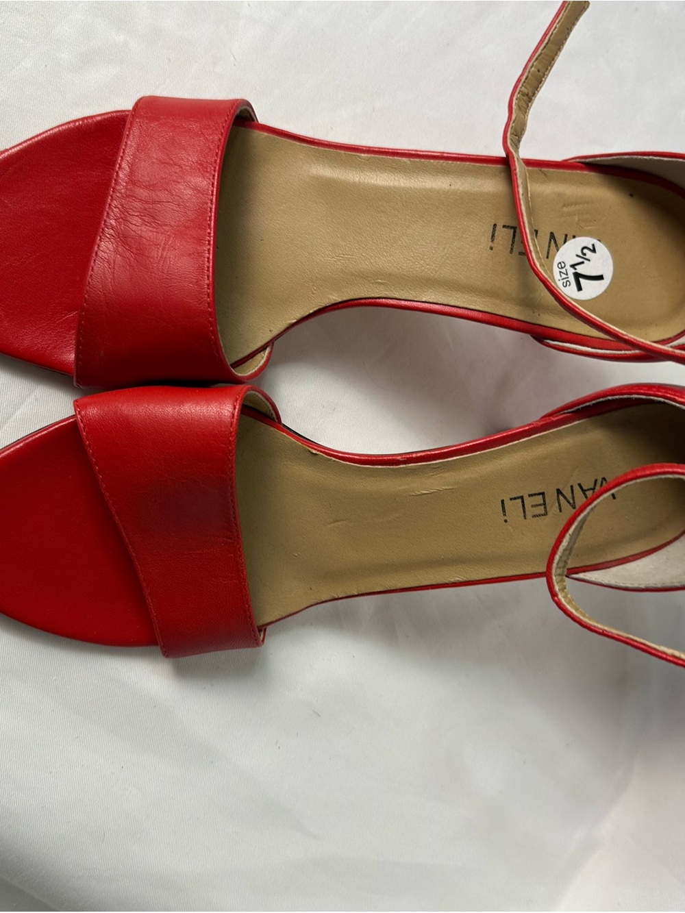 VANELi Red Leather Kitten Heel Sandals Size 7.5M New Without Box